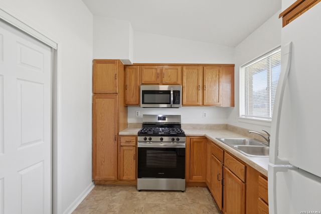 803 OBLATE DR, San Antonio, TX 78216