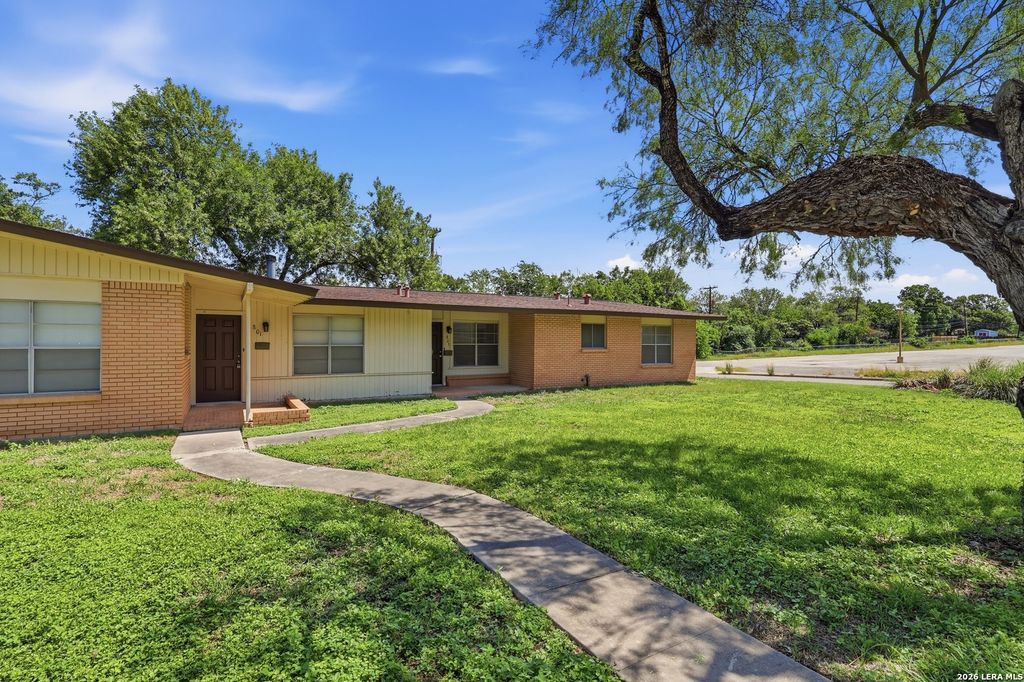 803 OBLATE DR, San Antonio, TX 78216