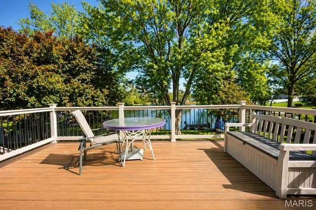 36 Acorn Lake Drive, Shiloh, IL 62221