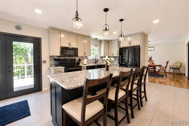36 Acorn Lake Drive, Shiloh, IL 62221