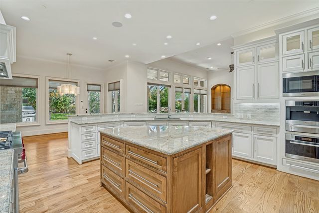 4529 Crooked Lane, Dallas, TX 75229