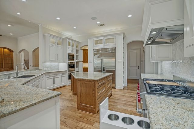 4529 Crooked Lane, Dallas, TX 75229