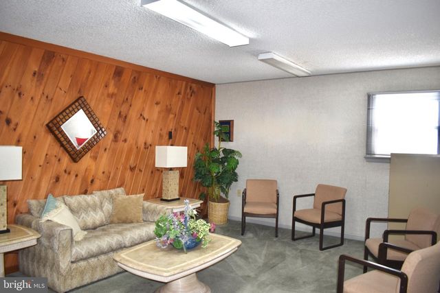 201 S BLACK HORSE PIKE, Blackwood, NJ 08012