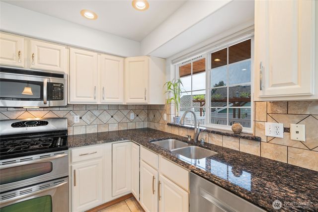3902 Timothy Court, Bellingham, WA 98226