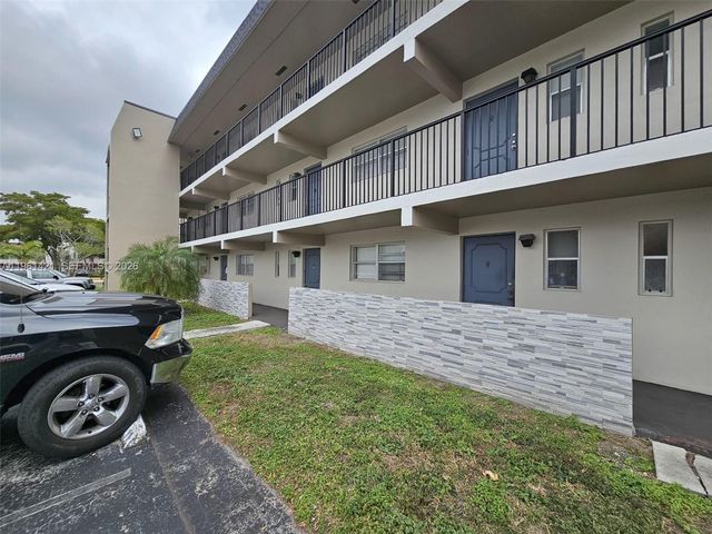 8020 N Colony Cir N 103, Tamarac, FL 33321