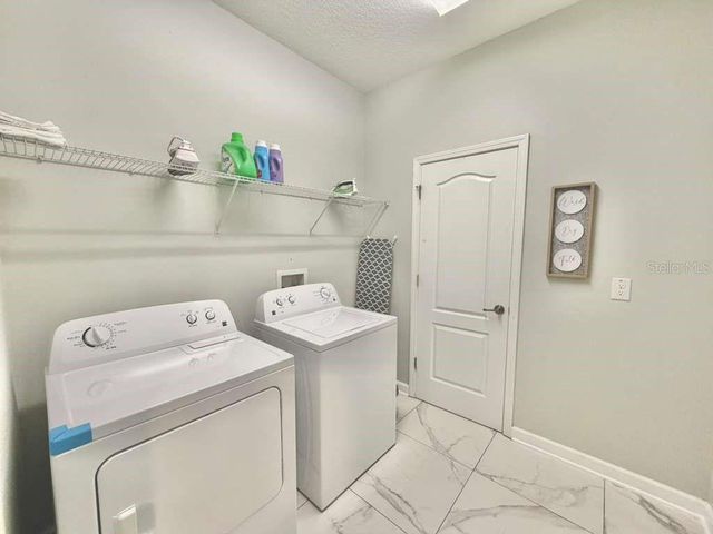 8894 CANDY PALM ROAD, Kissimmee, FL 34747