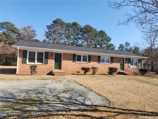 425 Windemere Drive, Fayetteville, NC 28314