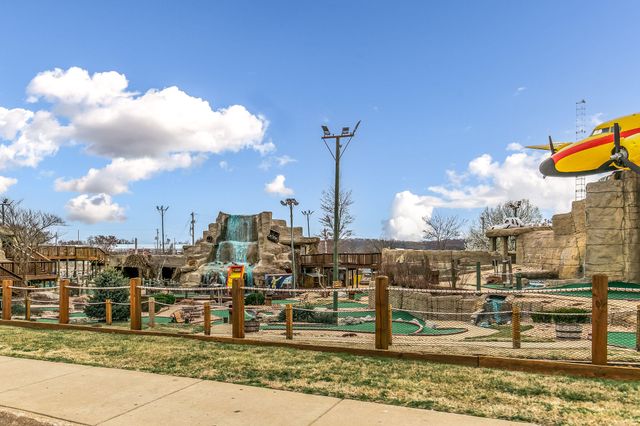 105 Garden Circle, 109-4, Branson, MO 65616