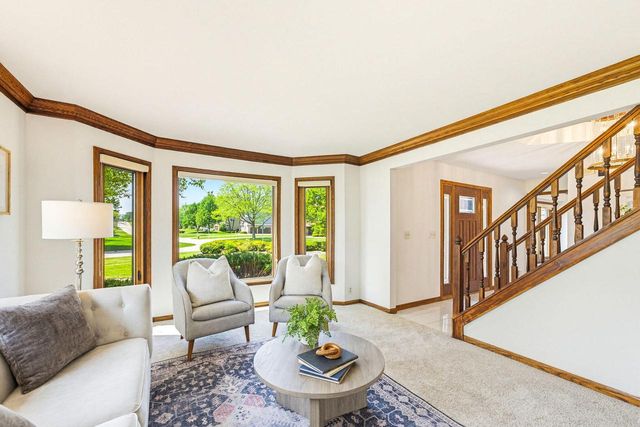13645 W Maria DRIVE, New Berlin, WI 53151