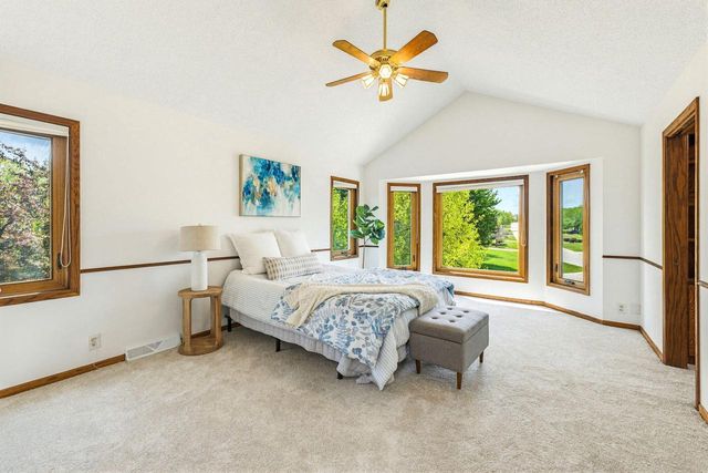 13645 W Maria DRIVE, New Berlin, WI 53151