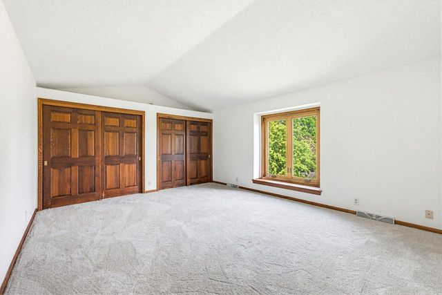 13645 W Maria DRIVE, New Berlin, WI 53151