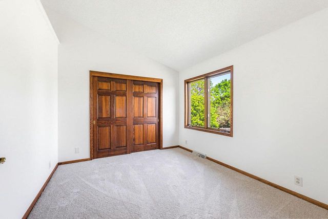 13645 W Maria DRIVE, New Berlin, WI 53151
