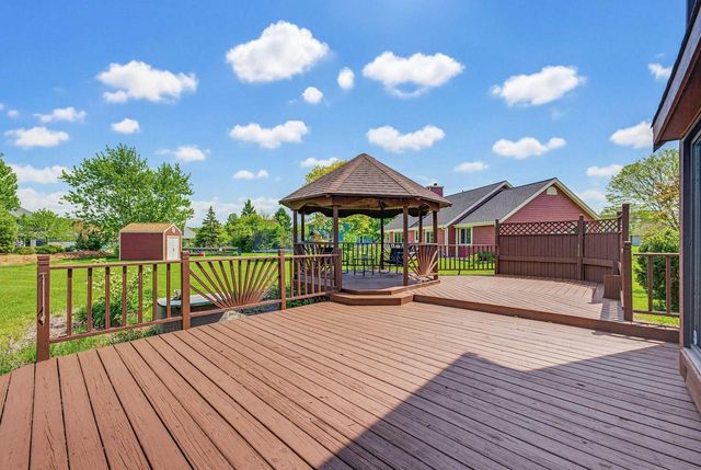 13645 W Maria DRIVE, New Berlin, WI 53151