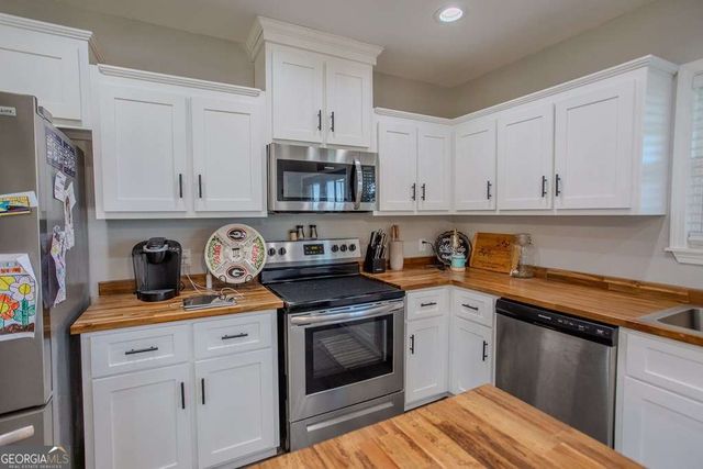 333 E Gillis Street, Mount Vernon, GA 30445