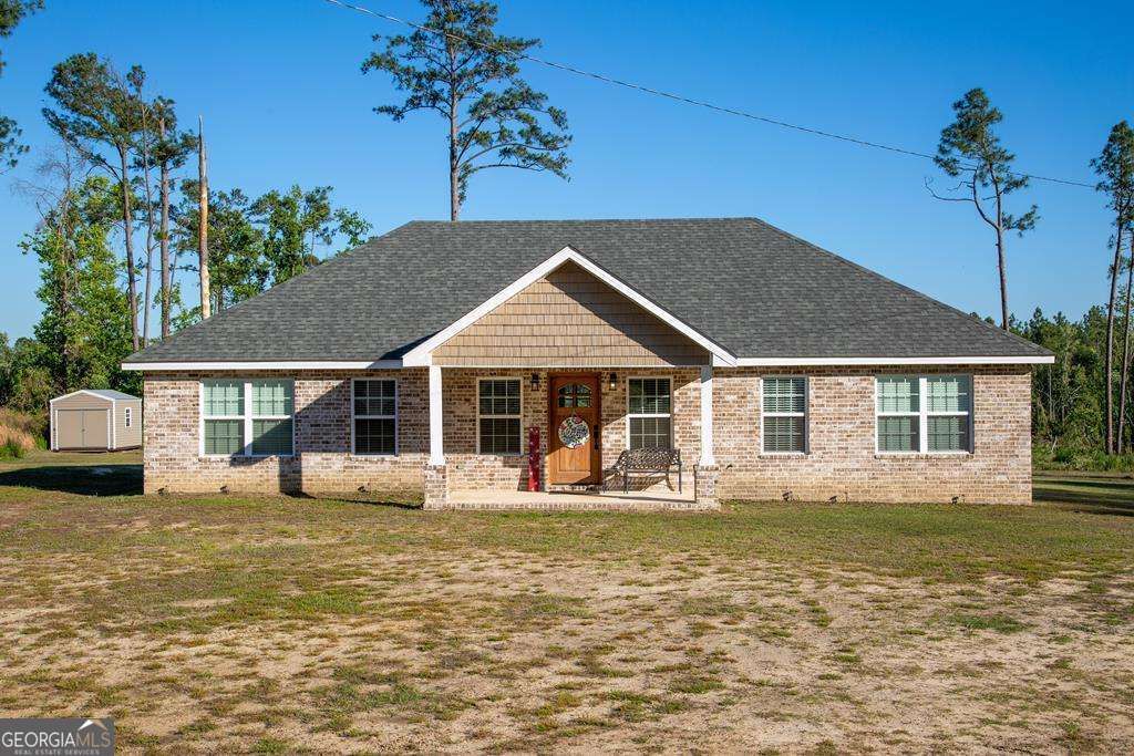 333 E Gillis Street, Mount Vernon, GA 30445
