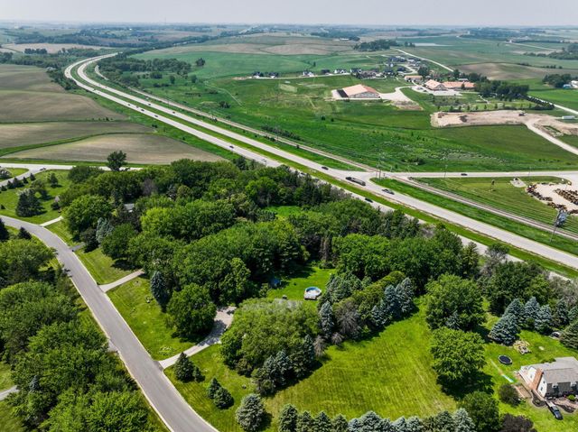 421 Lowry Court NW, Rochester, MN 55901