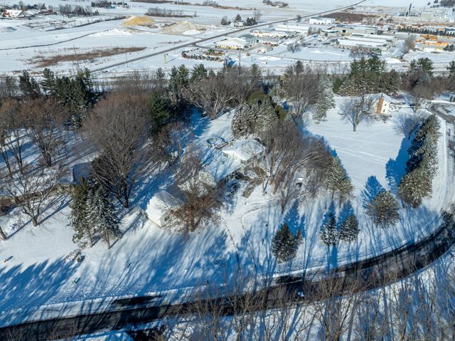 421 Lowry Court NW, Rochester, MN 55901