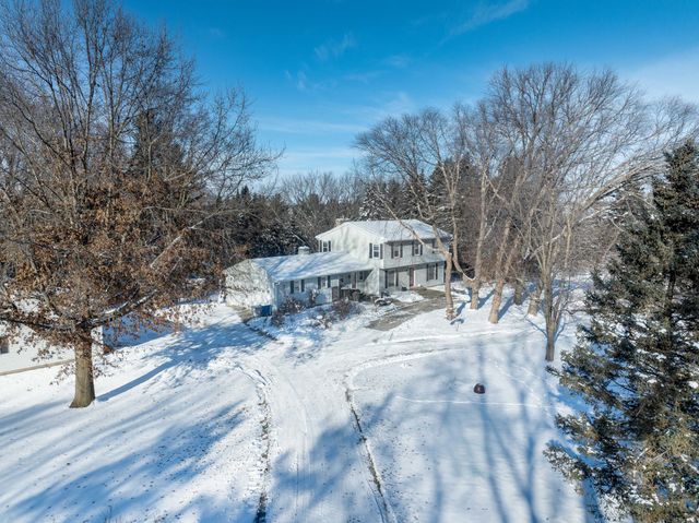 421 Lowry Court NW, Rochester, MN 55901