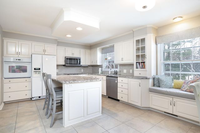 421 Lowry Court NW, Rochester, MN 55901