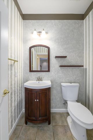 421 Ashland Ct, Shingle Springs, CA 95682