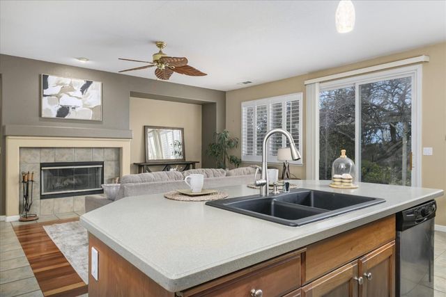 421 Ashland Ct, Shingle Springs, CA 95682