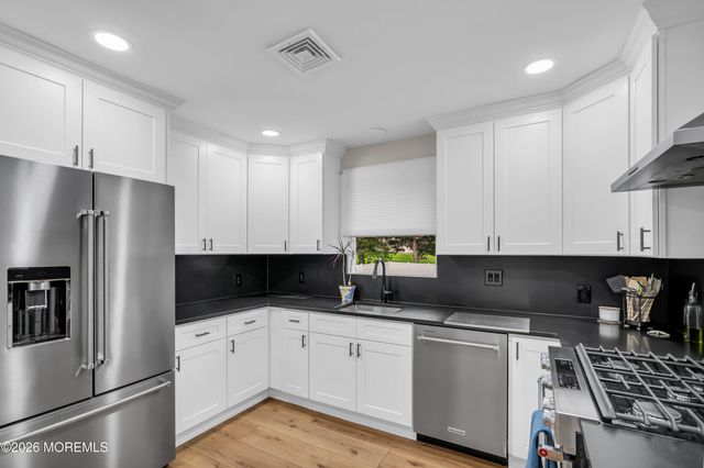 197 Rutledge Drive, Red Bank, NJ 07701