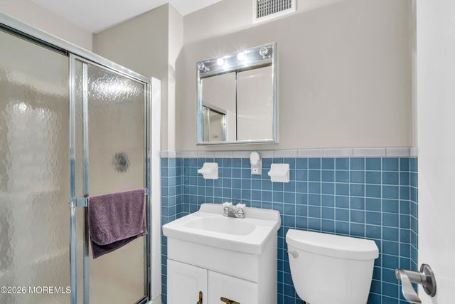 197 Rutledge Drive, Red Bank, NJ 07701