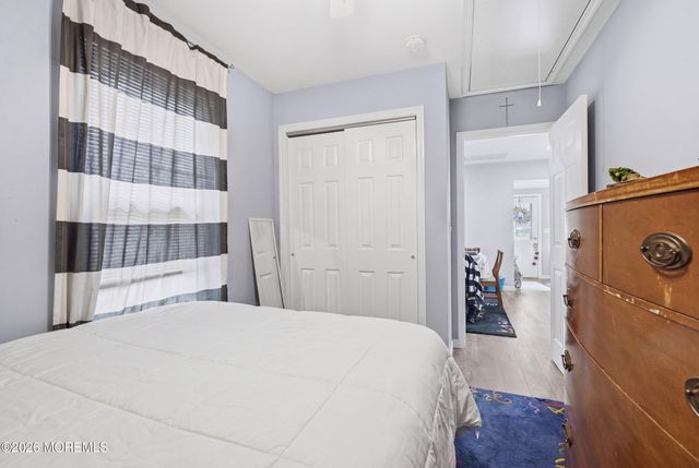 15 W Arverne Avenue, Ocean Gate, NJ 08740