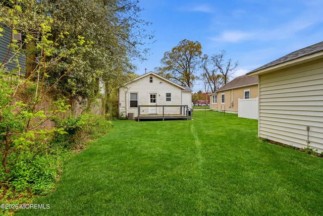 15 W Arverne Avenue, Ocean Gate, NJ 08740