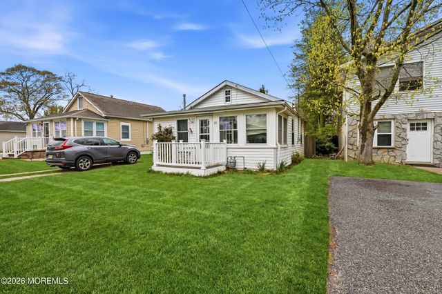 15 W Arverne Avenue, Ocean Gate, NJ 08740