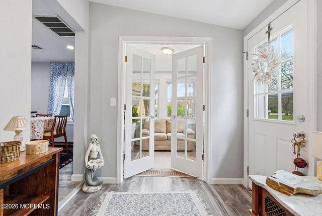 15 W Arverne Avenue, Ocean Gate, NJ 08740