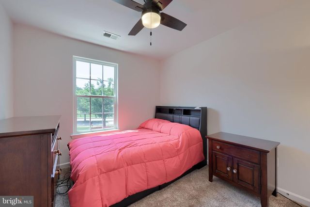1277 STONEHAVEN WAY, York, PA 17403