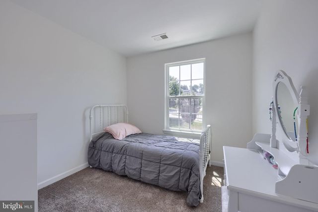 1277 STONEHAVEN WAY, York, PA 17403