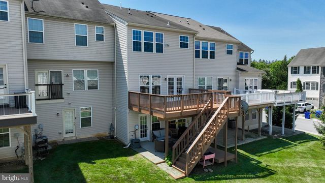 1277 STONEHAVEN WAY, York, PA 17403