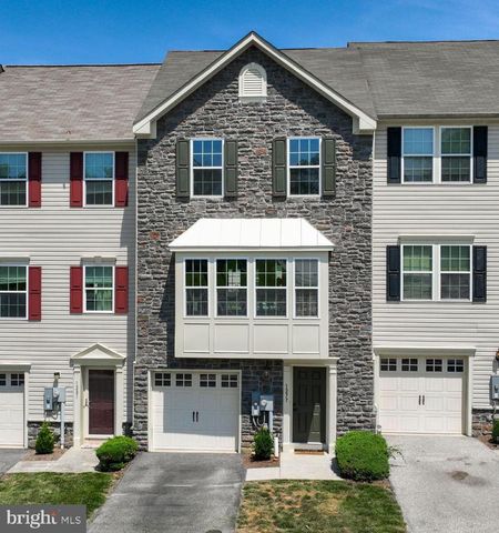 1277 STONEHAVEN WAY, York, PA 17403