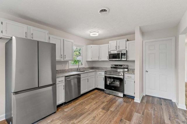 208 Independence Court, Georgetown, KY 40324