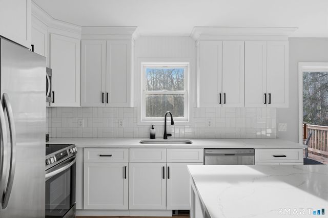 40 Buff Cap Road, Ellington, CT 06029