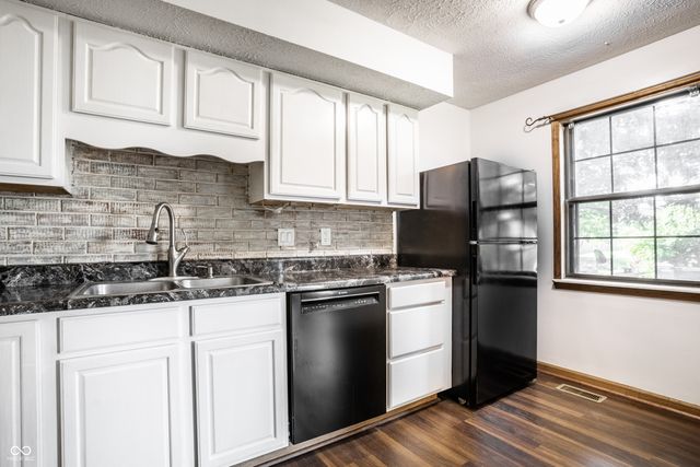 1509 Ashley Drive, Lebanon, IN 46052