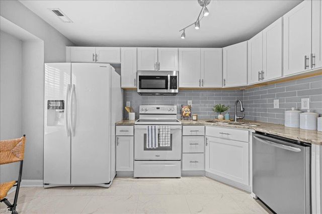 3321 Boynton CT, Virginia Beach, VA 23452