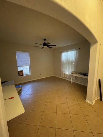 7910 Pelican Lane, Baytown, TX 77523