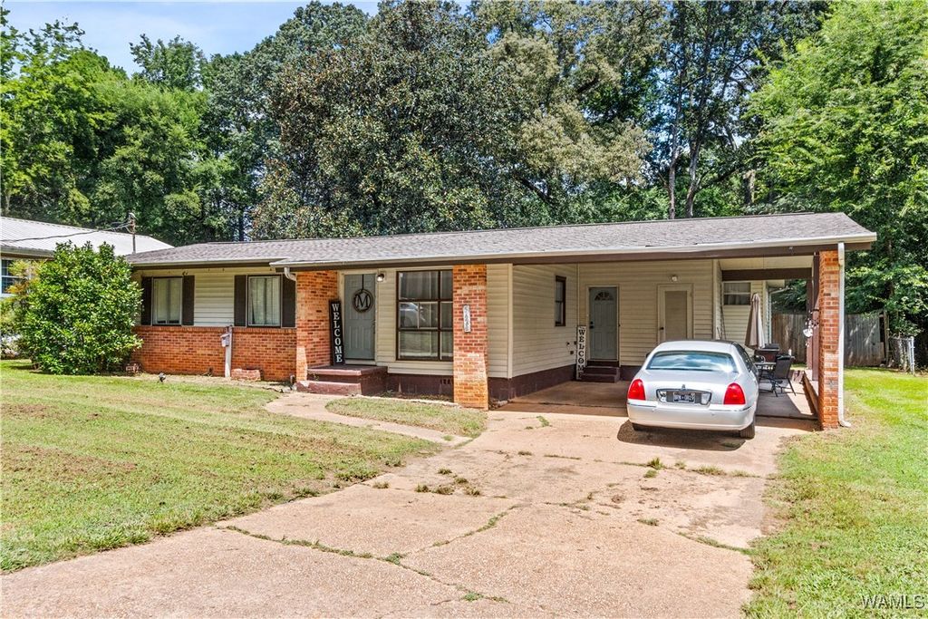 5628 Clearview Hills, Cottondale, AL 35453