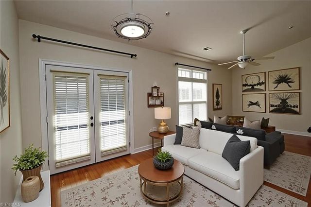 100 Sunset Circle, Greensboro, NC 27408