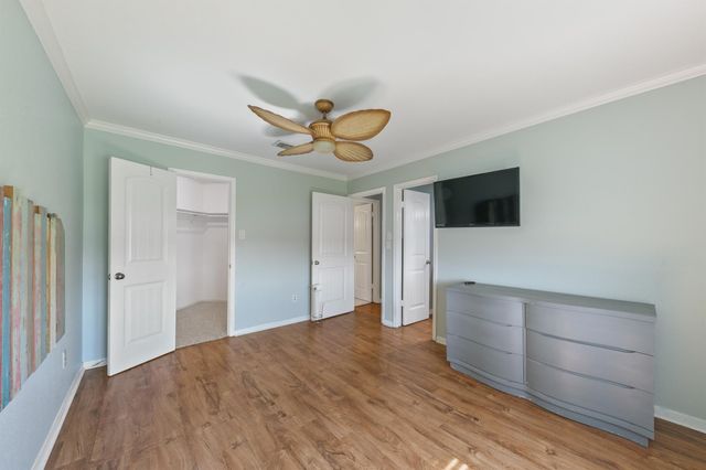 7312 Seawall Boulevard 208, Galveston, TX 77551