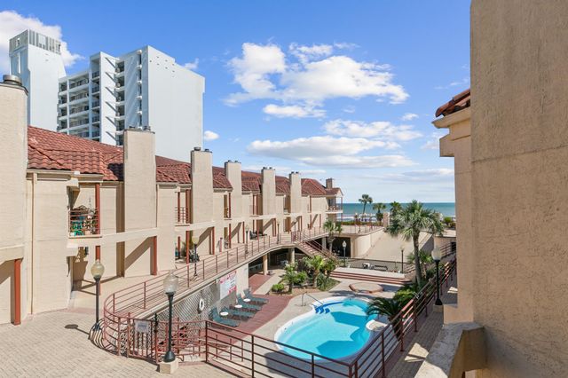 7312 Seawall Boulevard 208, Galveston, TX 77551