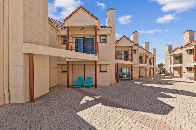 7312 Seawall Boulevard 208, Galveston, TX 77551