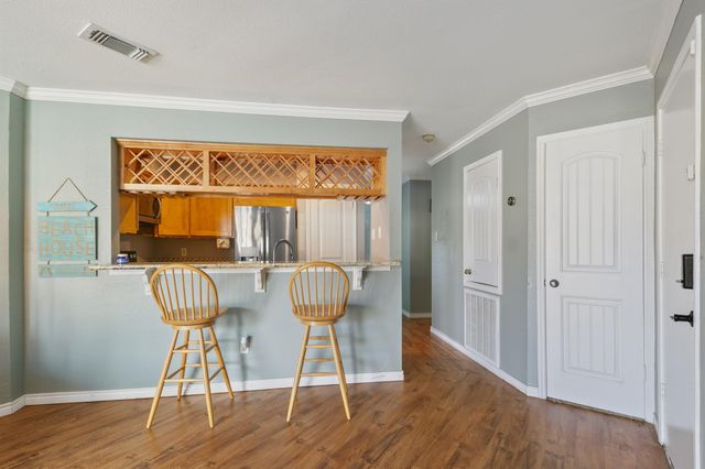 7312 Seawall Boulevard 208, Galveston, TX 77551