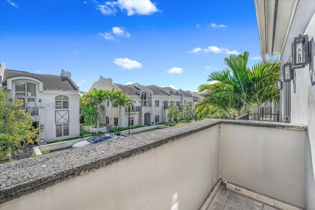 7440 SW 56th Ct 0, Miami, FL 33143