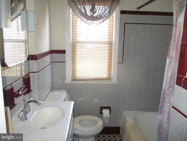 224 ATLANTIC AVE, Hamilton, NJ 08609