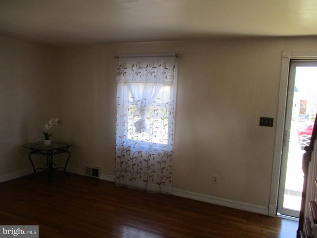 224 ATLANTIC AVE, Hamilton, NJ 08609