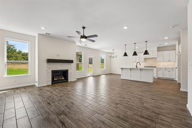 1304 Lighthorsemen Way, Choctaw, OK 73020